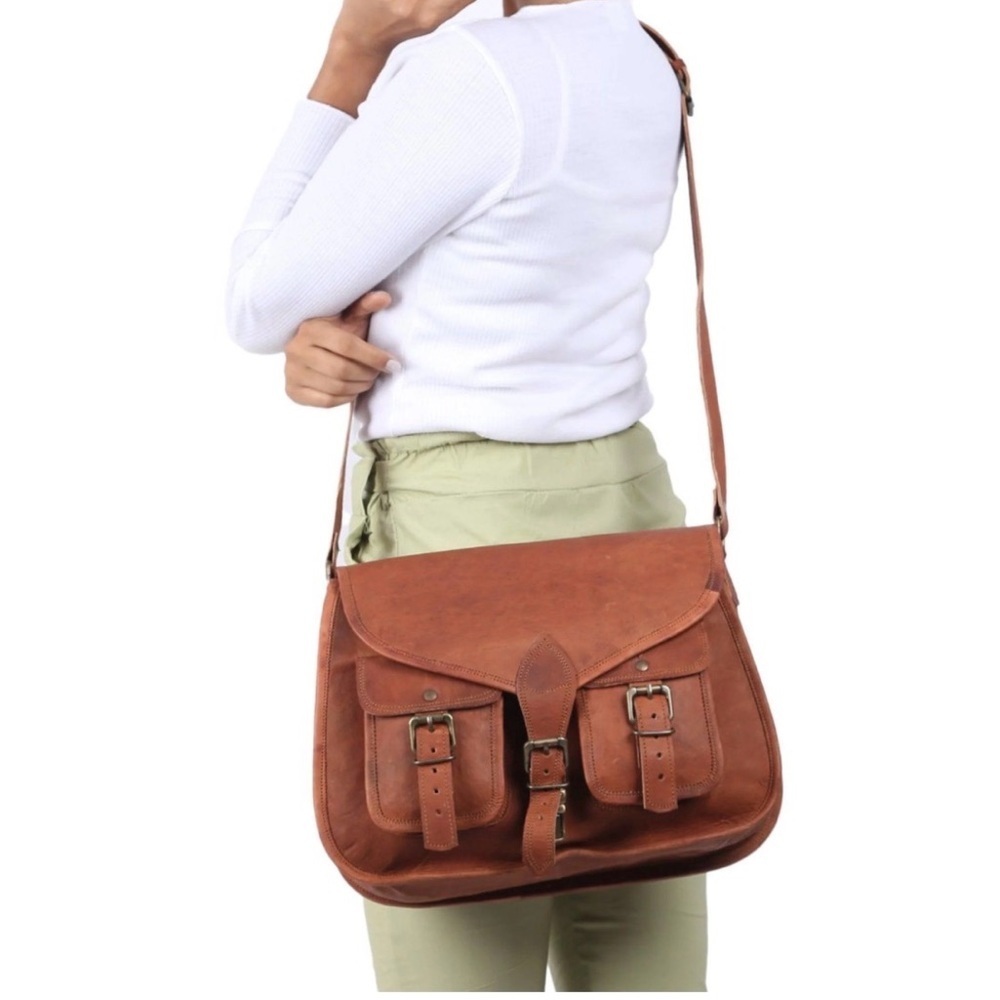 KomalC Classic Brown Rustic Leather Messenger Bag